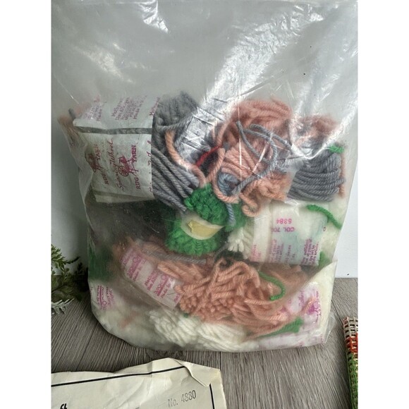 1970s Artcraft Concepts Latch Hook Rug Kit Welcome Christmas Cat & Mouse READ - Picture 6 of 7